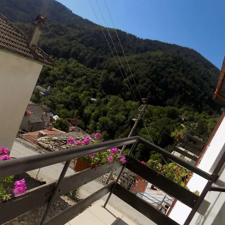 Konakat Casa de hóspedes Orehovo