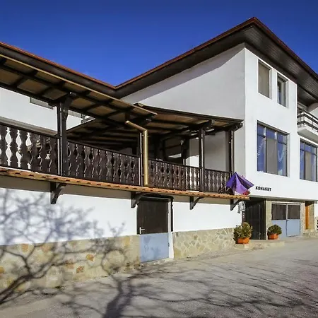 Konakat Casa de hóspedes Orehovo